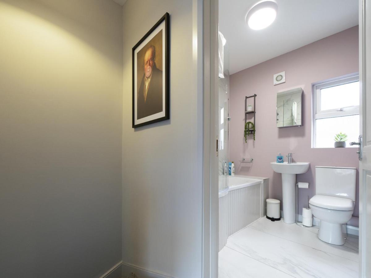 Pass The Keys 58 Lw Ave Stunning 2Br Terrace Top Location Lots Nearby Belfast Buitenkant foto
