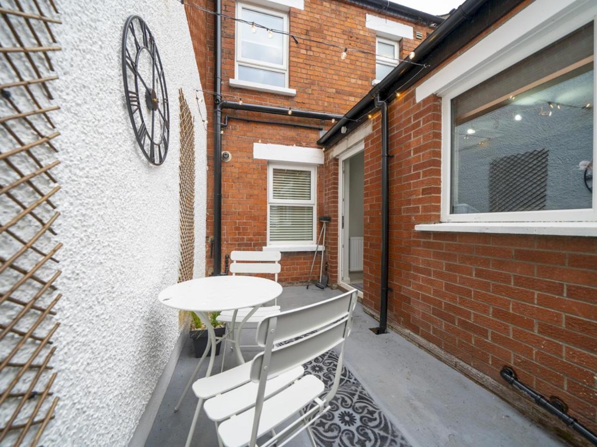 Pass The Keys 58 Lw Ave Stunning 2Br Terrace Top Location Lots Nearby Belfast Buitenkant foto