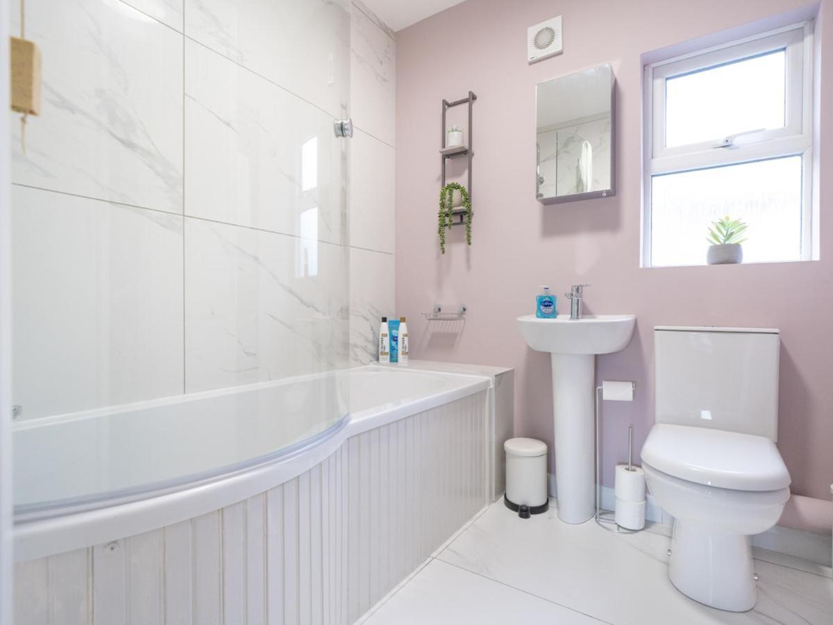 Pass The Keys 58 Lw Ave Stunning 2Br Terrace Top Location Lots Nearby Belfast Buitenkant foto